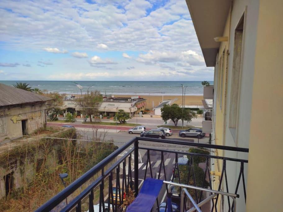Casa Di Pipo - Appartamento Davanti Al Mare Πεσκάρα Εξωτερικό φωτογραφία