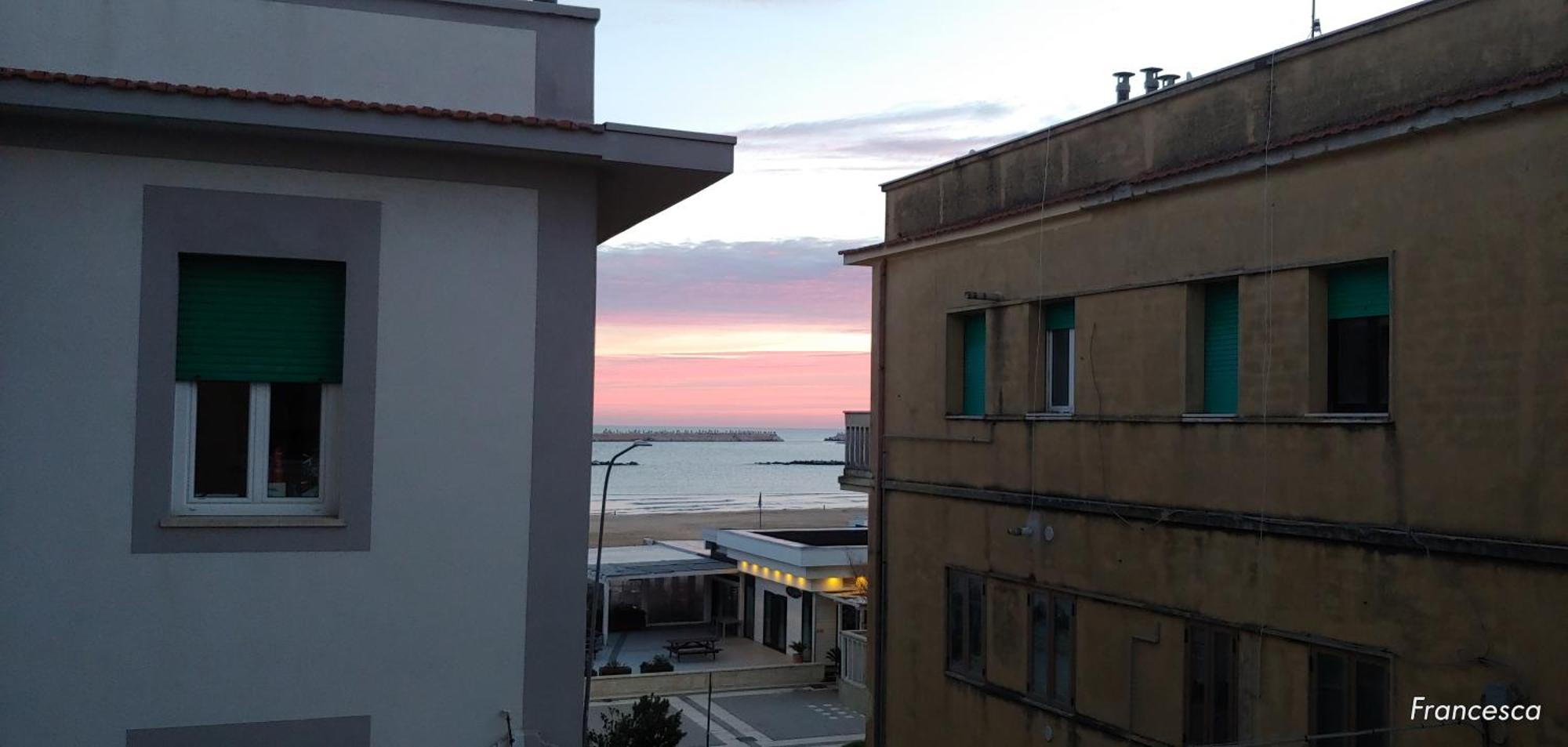 Casa Di Pipo - Appartamento Davanti Al Mare Πεσκάρα Εξωτερικό φωτογραφία
